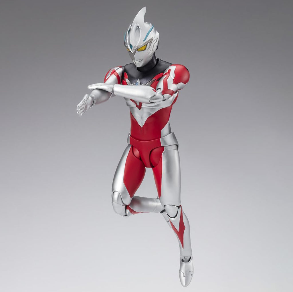 ULTRAMAN S.H. Figuarts: ULTRAMAN ARC