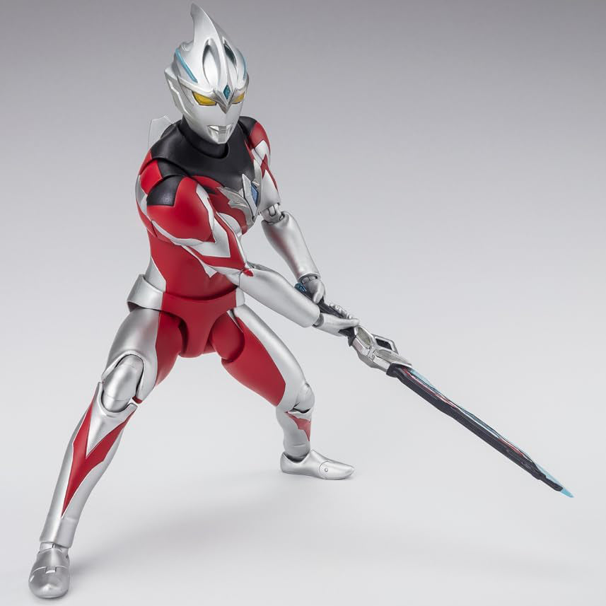 ULTRAMAN S.H. Figuarts: ULTRAMAN ARC