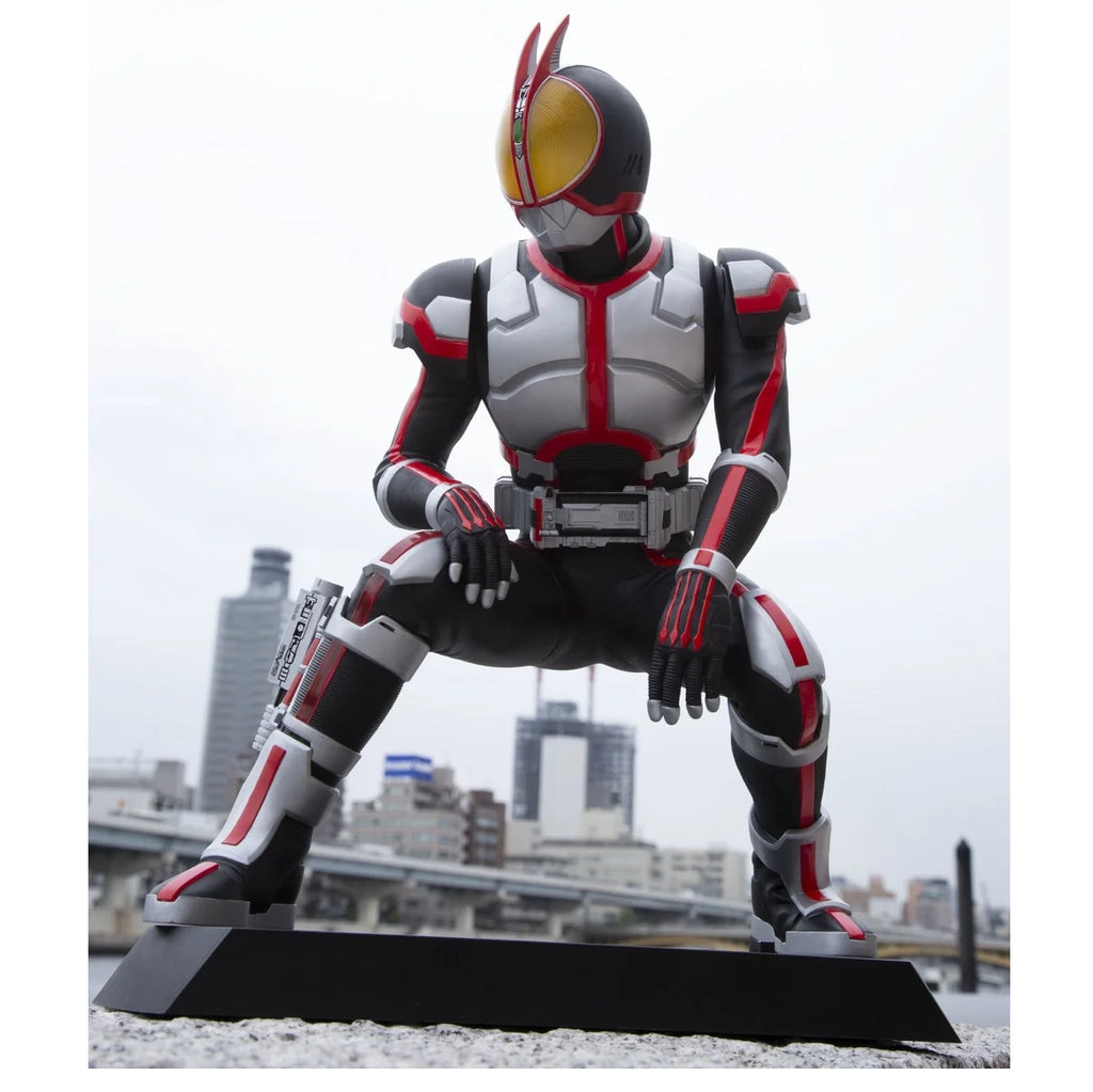 Ultimate Article: KAMEN RIDER FAIZ